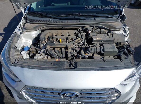 3KPC24A61ME138371 2021 HYUNDAI ACCENT Silver Vista trasera