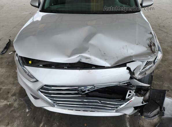 3KPC24A64ME134041 2021 HYUNDAI ACCENT Silver Widok wnętrza z tyłu