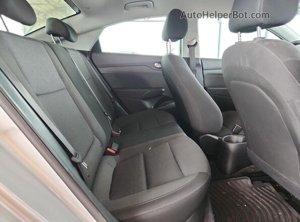 3KPC24A64ME134041 2021 HYUNDAI ACCENT Silver Widok tylnych siedzeń