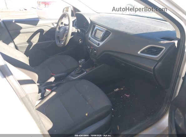 3KPC24A66LE109057 2020 HYUNDAI ACCENT Silver წინა სალონის ხედი