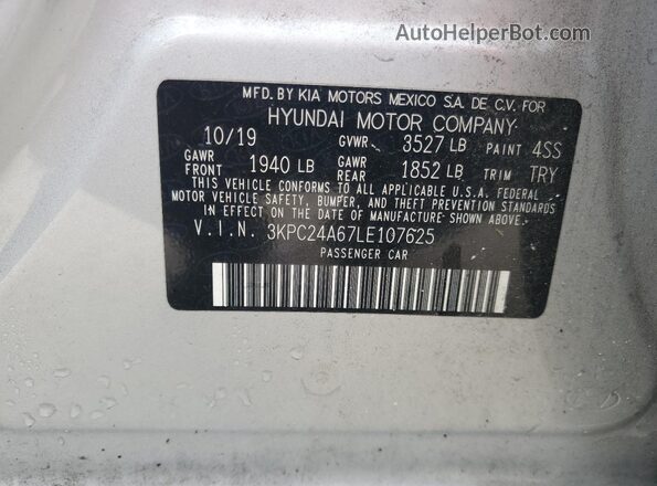 3KPC24A67LE107625 2020 HYUNDAI ACCENT Silver Vista del compartimento del motor