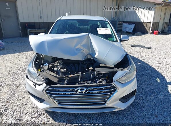 3KPC24A67ME136589 2021 HYUNDAI ACCENT Silver Vista interior trasera