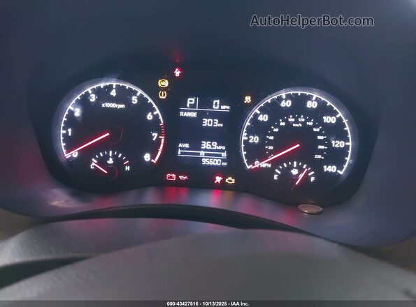 3KPC24A68ME130123 2021 HYUNDAI ACCENT Red Widok tylnych siedzeń
