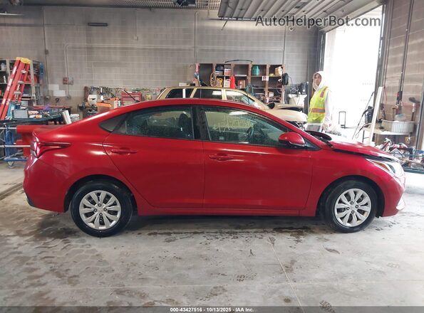 3KPC24A68ME130123 2021 HYUNDAI ACCENT Red Widok wnętrza z tyłu