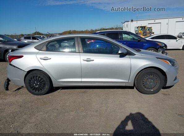 3KPC24A69LE096496 2020 HYUNDAI ACCENT Silver უკანა სალონის ხედი