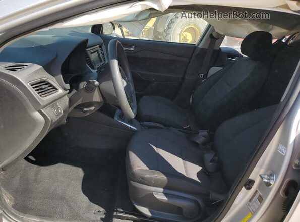 3KPC24A69ME137484 2021 HYUNDAI ACCENT Silver Սալոնի դիմացի տեսք
