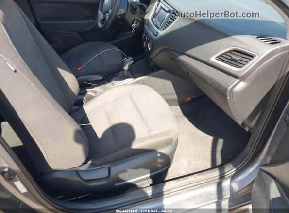 3KPC24A6XLE106159 2020 HYUNDAI ACCENT Gray წინა სალონის ხედი