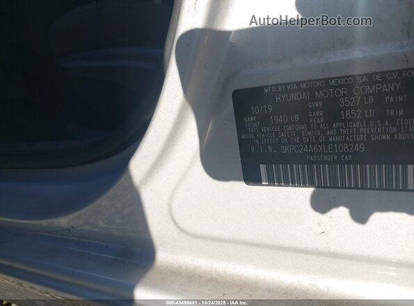 3KPC24A6XLE108249 2020 HYUNDAI ACCENT Silver Engine compartment view