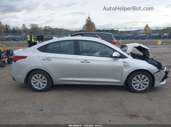 3KPC24A6XLE109983 2020 HYUNDAI ACCENT Silver Սալոնի հետևի տեսք