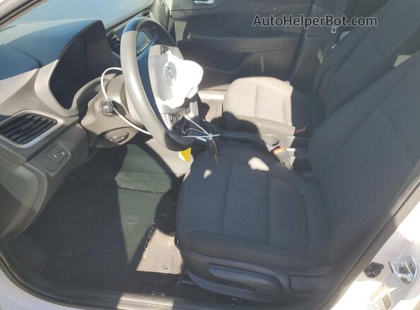 3KPC24A6XME144802 2021 HYUNDAI ACCENT White Widok wnętrza z przodu