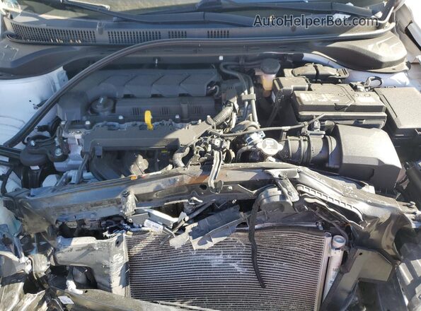 3KPC24A6XME144802 2021 HYUNDAI ACCENT White Widok wnętrza z tyłu