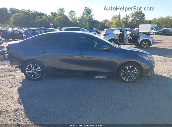 3KPF24AD0PE515885 2023 KIA FORTE Gray Widok wnętrza 360 stopni