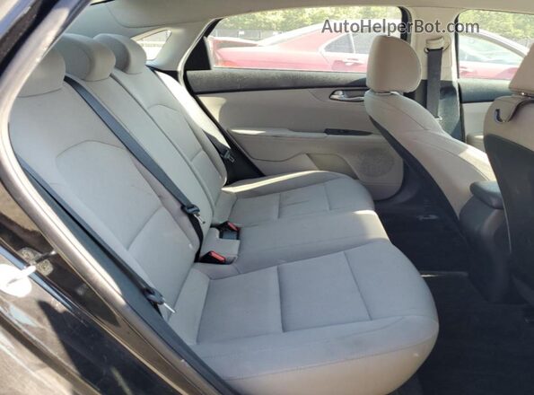 3KPF24AD1LE163264 2020 KIA FORTE Black Rear seats view