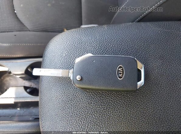 3KPF24AD1LE241722 2020 KIA FORTE Black Dashboard view