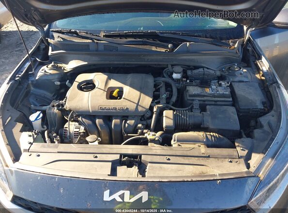 3KPF24AD2NE464189 2022 KIA FORTE Black Widok z tyłu