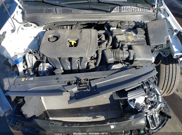 3KPF24AD2NE465682 2022 KIA FORTE White Вид ззаду