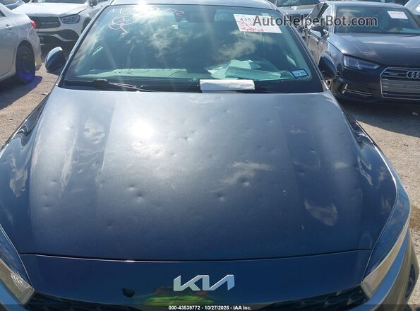 3KPF24AD2NE502634 2022 KIA FORTE Серый Вид спереди
