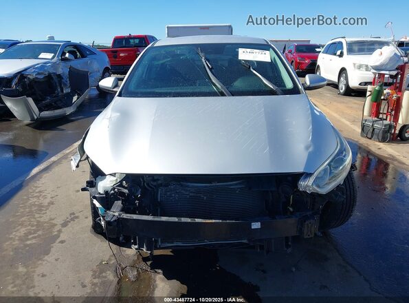 3KPF24AD3LE213386 2020 KIA FORTE Silver Front view