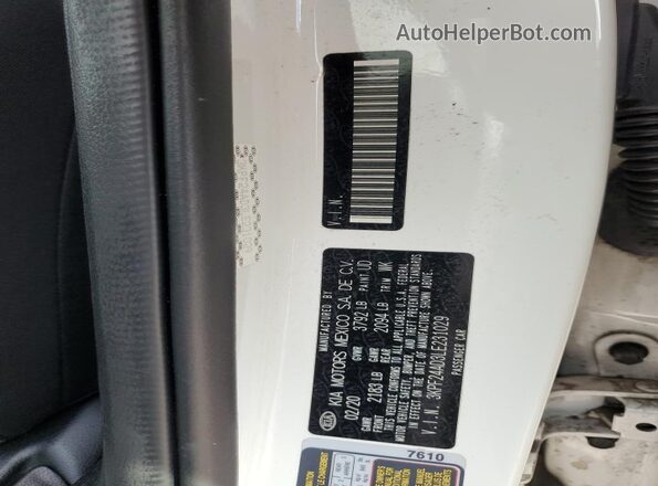 3KPF24AD3LE231029 2020 KIA FORTE White VIN sticker view