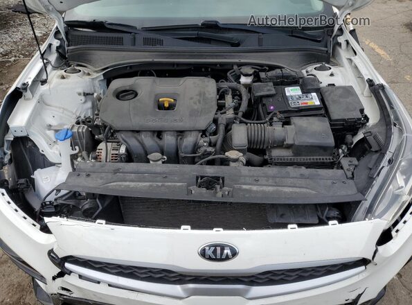 3KPF24AD3LE260949 2020 KIA FORTE White Rear interior view