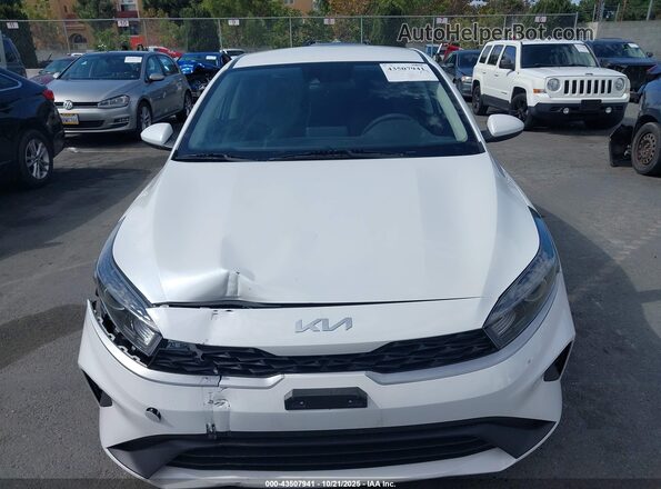 3KPF24AD3NE456358 2022 KIA FORTE White 