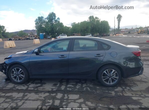 3KPF24AD3RE838007 2024 KIA FORTE Gray 