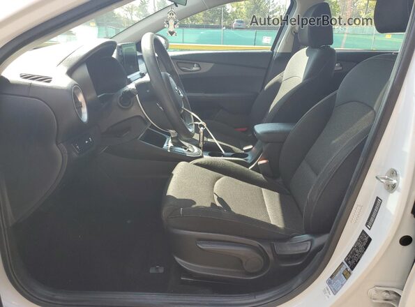 3KPF24AD5LE184618 2020 KIA FORTE White წინა სალონის ხედი