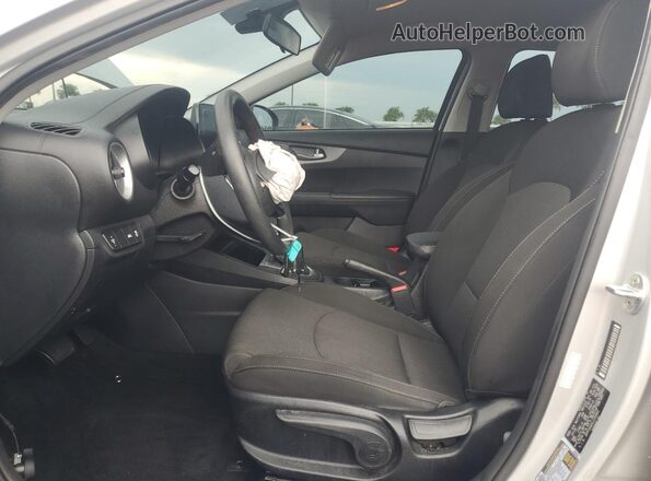3KPF24AD5LE259902 2020 KIA FORTE Silver წინა სალონის ხედი