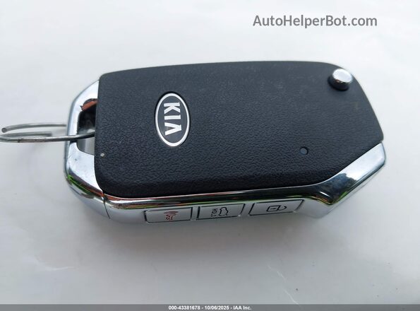 3KPF24AD6LE140076 2020 KIA FORTE Black Vista del salpicadero