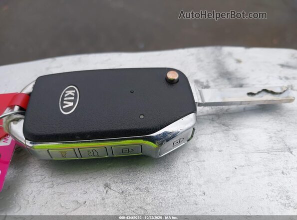 3KPF24AD6LE207436 2020 KIA FORTE Red Vista del salpicadero