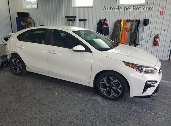 3KPF24AD6LE240159 2020 KIA FORTE White Delantero derecho