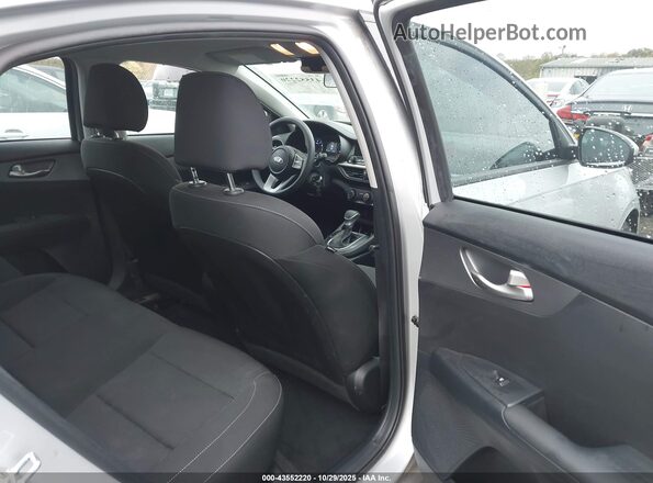 3KPF24AD6ME356303 2021 KIA FORTE Silver VIN კოდის სტიკერის ხედი