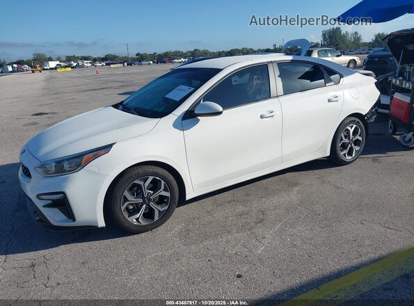 3KPF24AD7LE211723 2020 KIA FORTE Белый Передняя левая четверть