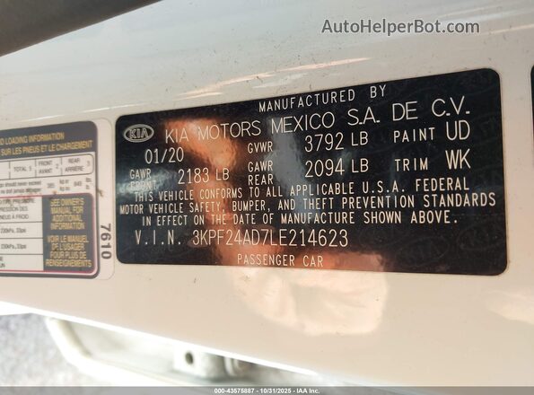 3KPF24AD7LE214623 2020 KIA FORTE White Widok komory silnika