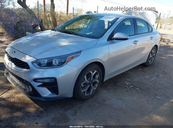 3KPF24AD9LE200559 2020 KIA FORTE Silver Vista tres cuartos delantera izquierda