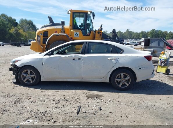 3KPF24AD9LE227986 2020 KIA FORTE White Rear interior view