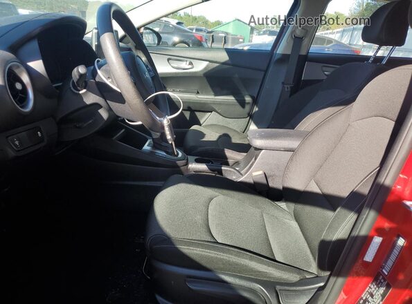 3KPF24AD9NE496637 2022 KIA FORTE Red Widok wnętrza z przodu