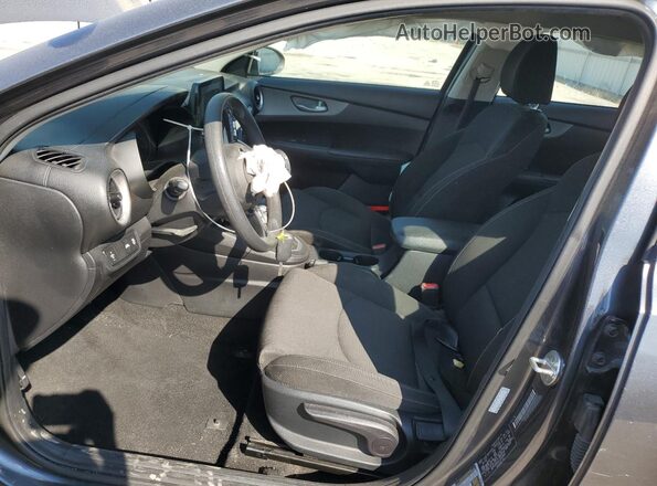 3KPF24ADXLE235630 2020 KIA FORTE Blue Front interior view
