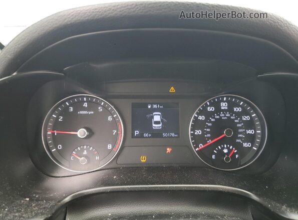 3KPF34AD2LE223579 2020 KIA FORTE Black ხელსაწყოთა პანელის ხედი