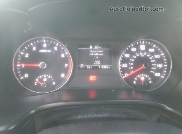 3KPF34AD3LE229410 2020 KIA FORTE Gray ხელსაწყოთა პანელის ხედი