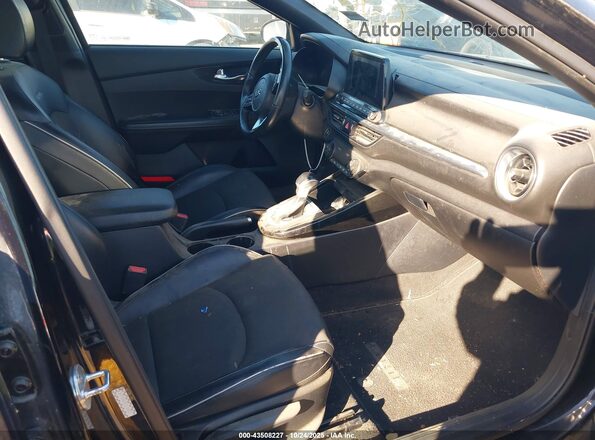 3KPF34AD9LE136827 2020 KIA FORTE Black Widok wnętrza z przodu