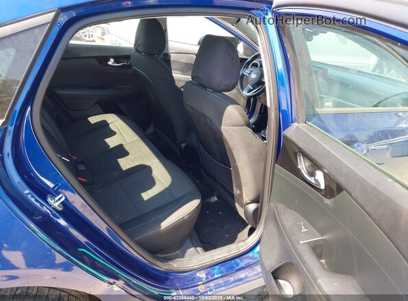 3KPF34ADXKE046892 2019 KIA FORTE Blue Vista de la etiqueta del VIN
