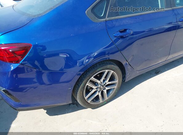 3KPF34ADXKE046892 2019 KIA FORTE Blue 
