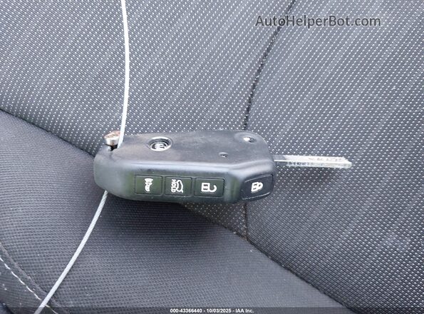 3KPF34ADXKE046892 2019 KIA FORTE Blue Vista del salpicadero