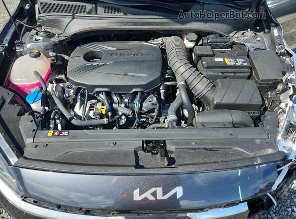 3KPF44AC5NE476435 2022 KIA FORTE Угольный Вид задней части салона