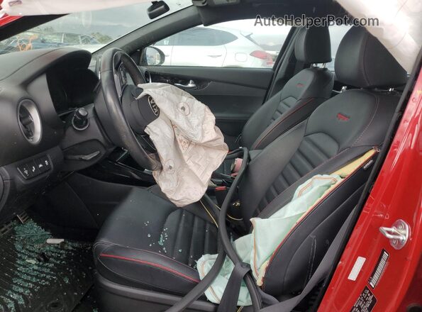 3KPF44AC8LE155762 2020 KIA FORTE Red Widok wnętrza z przodu