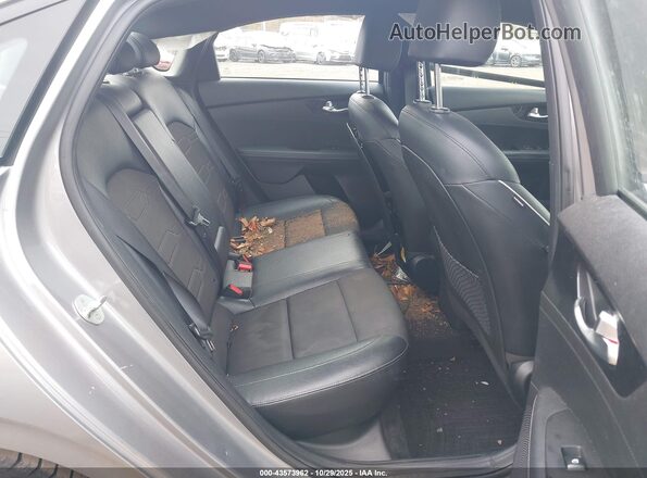 3KPF54AD5PE542331 2023 KIA FORTE Серый Вид наклейки с VIN-кодом