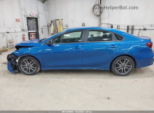3KPF54AD7NE427792 2022 KIA FORTE Blue 360 interior view