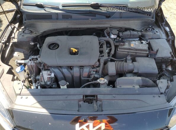 3KPF54AD7NE504869 2022 KIA FORTE Black Vista interior trasera