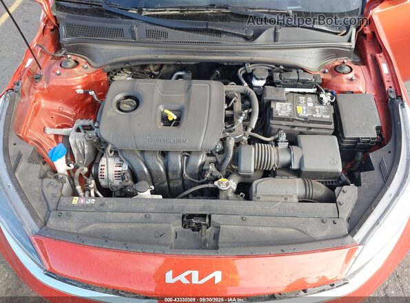 3KPF54AD8NE485779 2022 KIA FORTE Orange Widok z tyłu